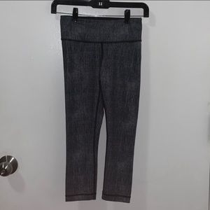 Lululemon cropped pants in size 0